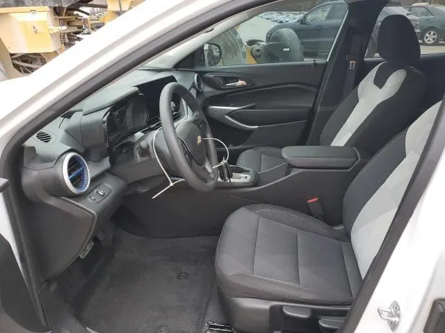 2025 CHEVROLET TRAX LS  