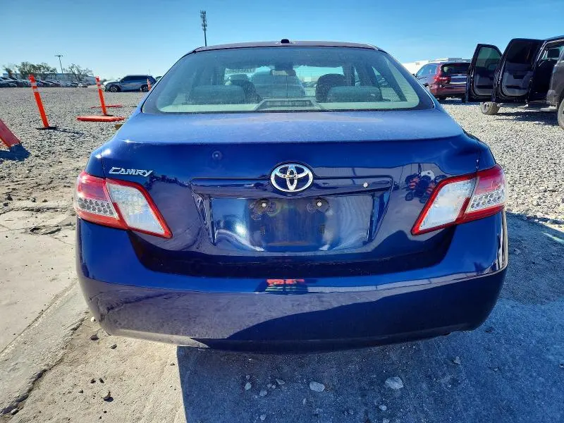 2010 TOYOTA CAMRY BASE  