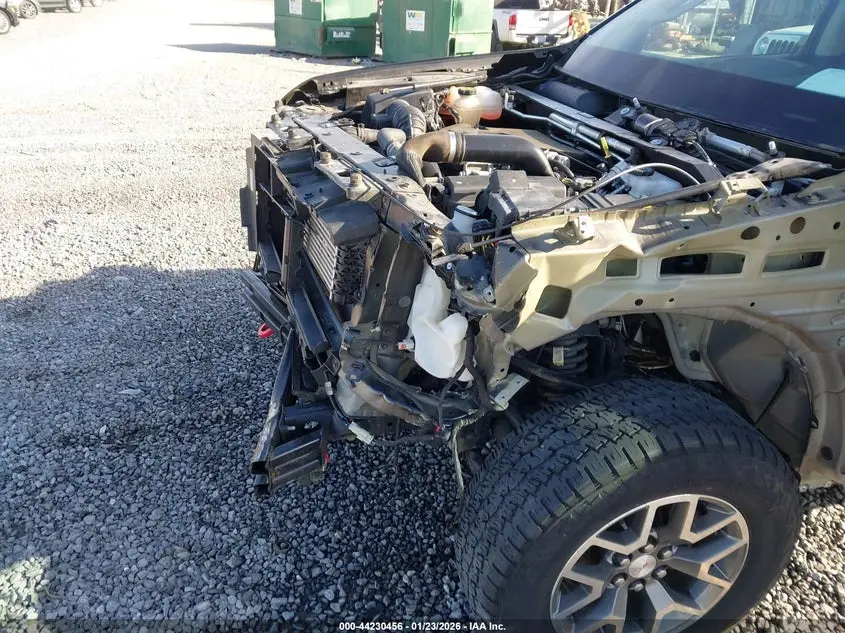 2022 GMC CANYON 4WD  SHORT BOX AT4 - LEATHER