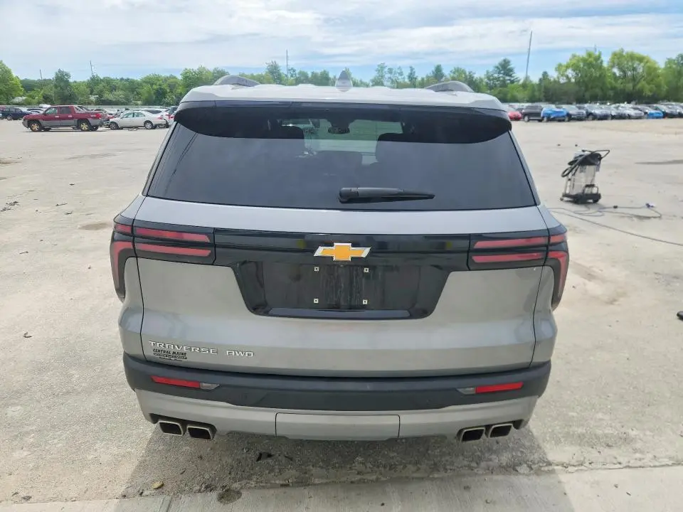 2025 CHEVROLET TRAVERSE LT  