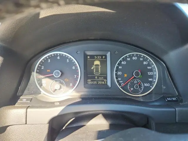 2010 VOLKSWAGEN TIGUAN S  