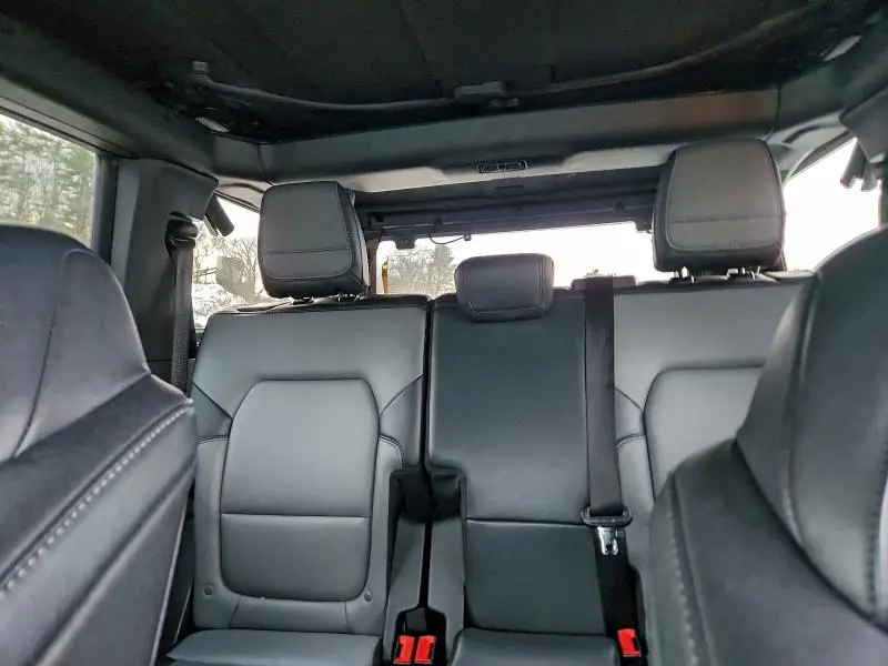 2022 FORD BRONCO BASE  