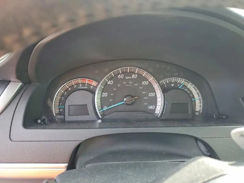 2012 TOYOTA CAMRY SE  