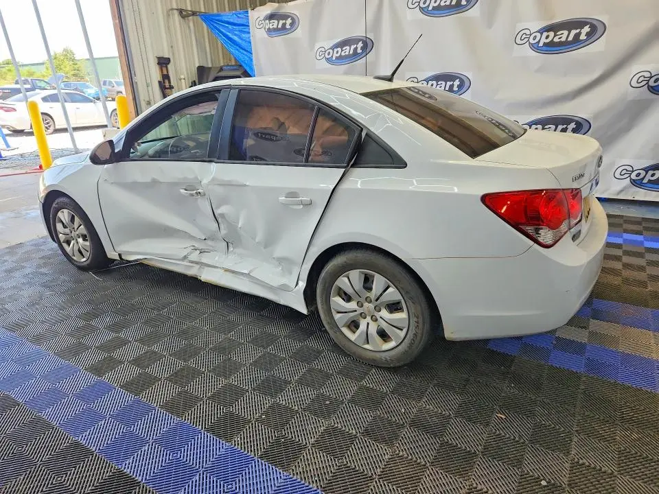 2014 CHEVROLET CRUZE LS  