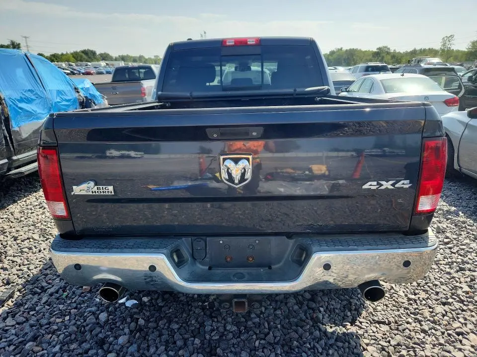 2013 RAM 1500 SLT  