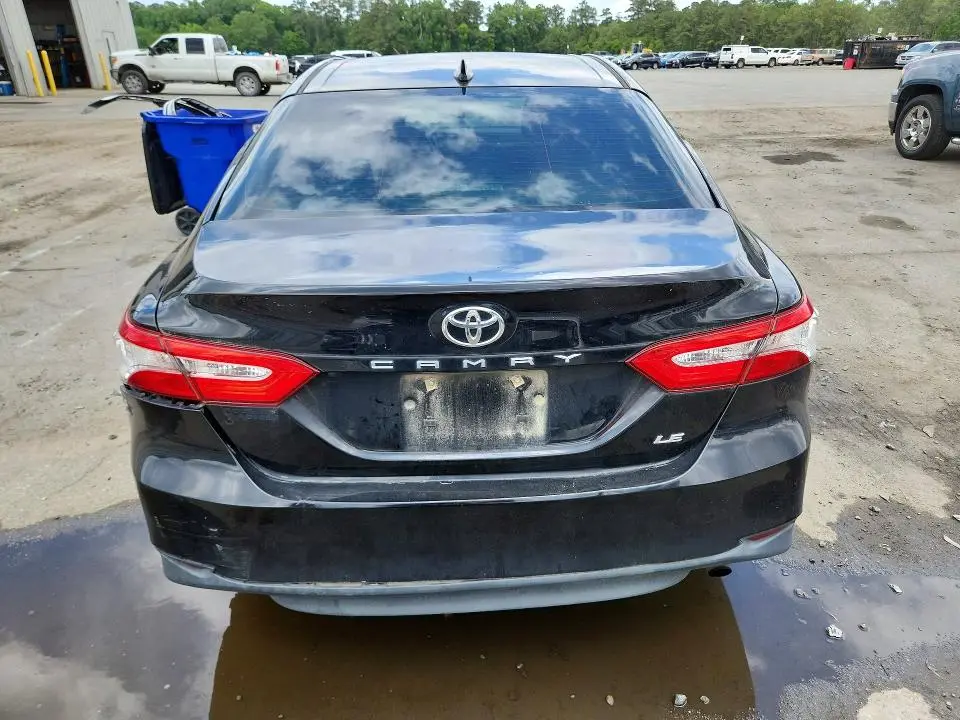 2022 TOYOTA CAMRY LE  