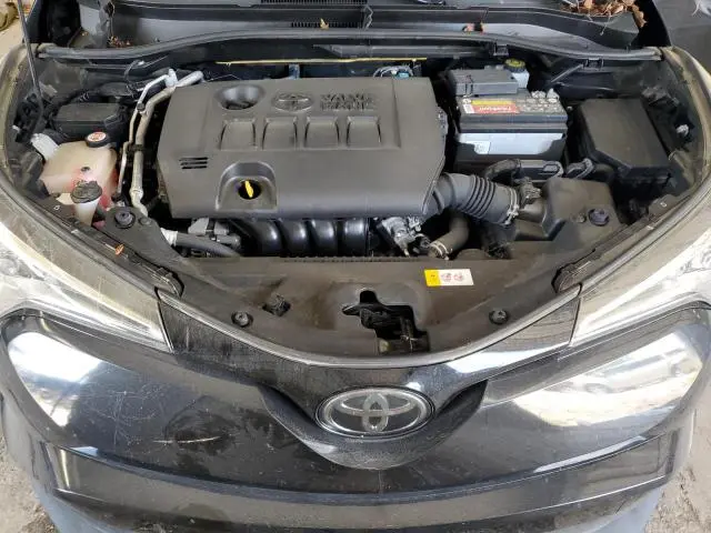 2019 TOYOTA C-HR XLE  