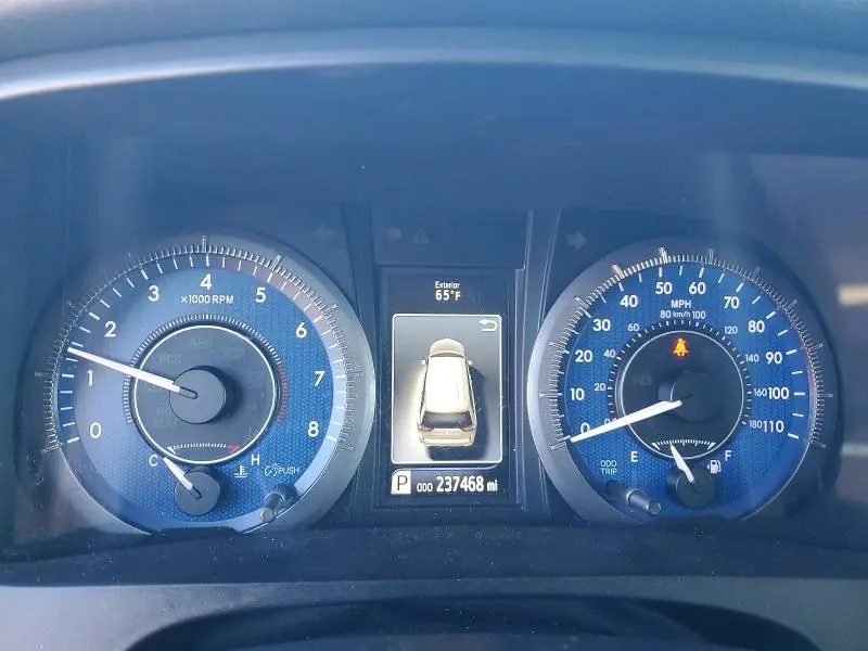 2015 TOYOTA SIENNA XLE  