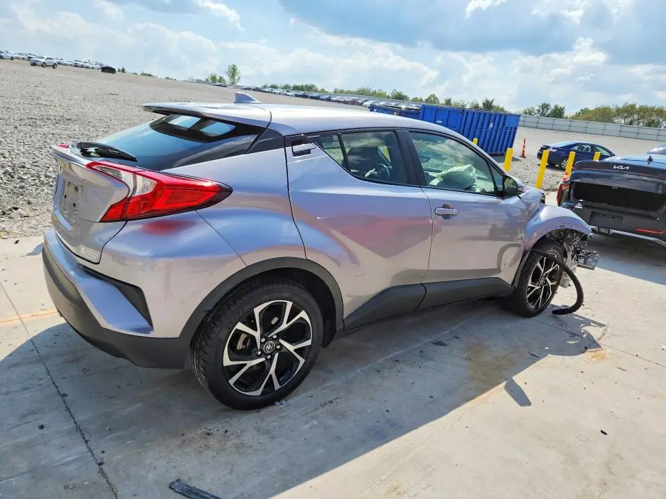 2018 TOYOTA C-HR XLE  