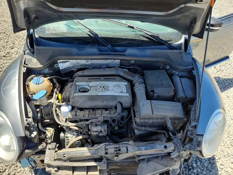 2012 VOLKSWAGEN BEETLE TURBO  