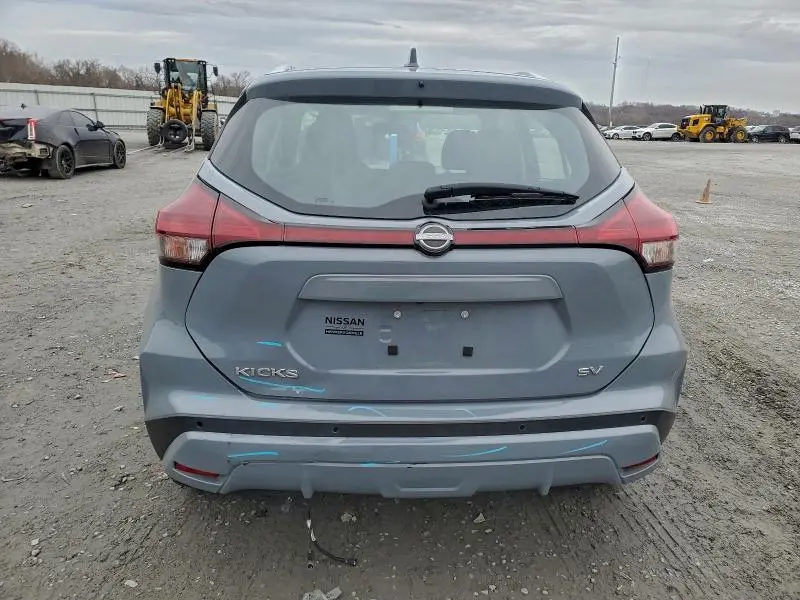 2023 NISSAN KICKS SV  