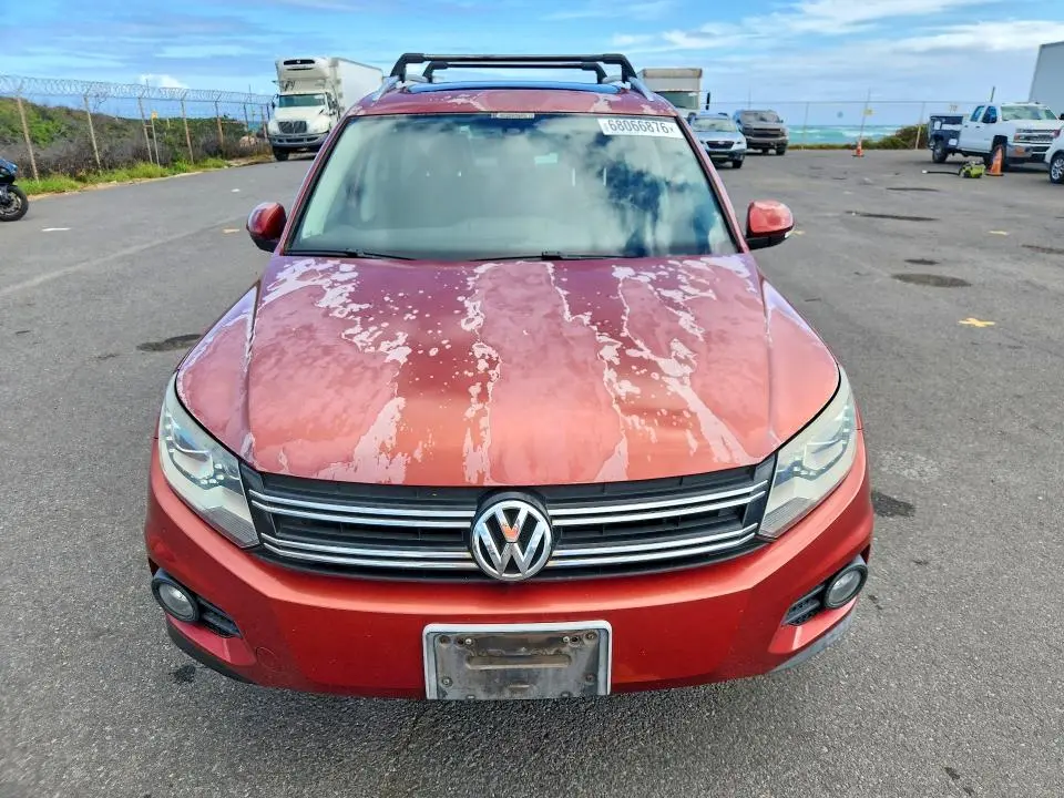 2013 VOLKSWAGEN TIGUAN S  