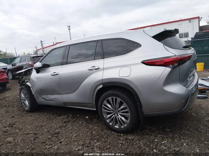 2023 TOYOTA HIGHLANDER PLATINUM