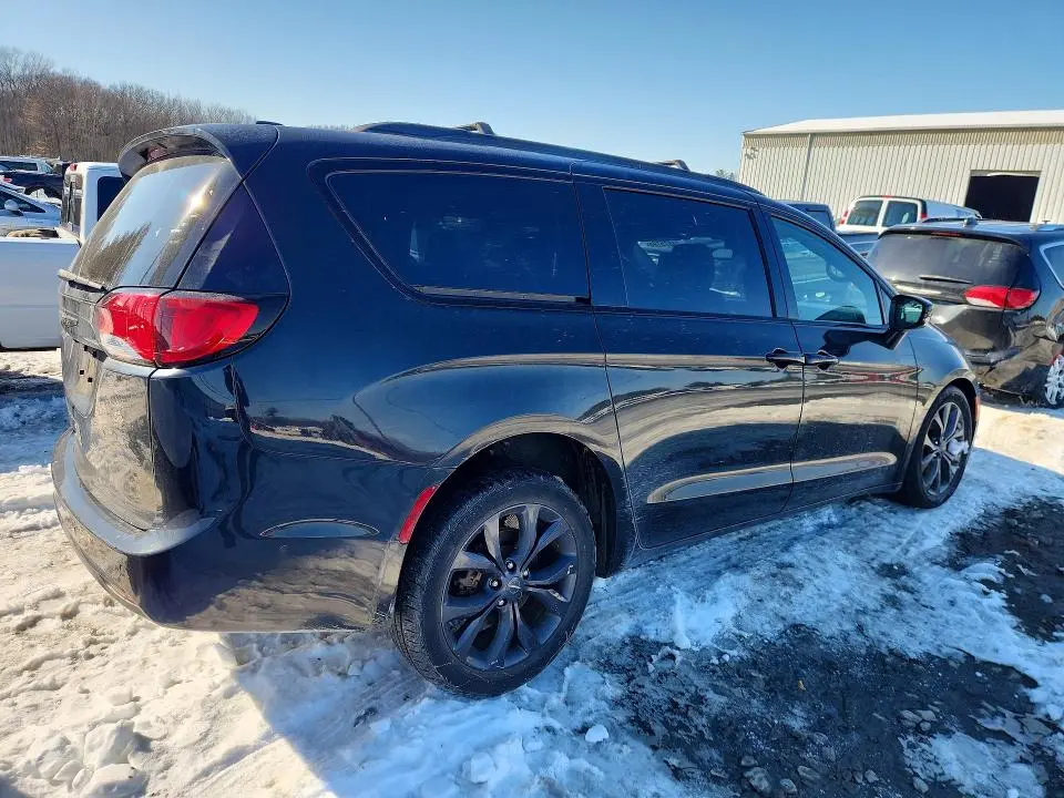 2019 CHRYSLER PACIFICA TOURING L PLUS  