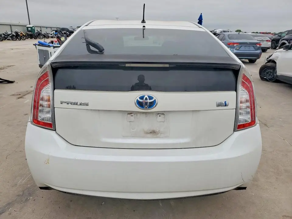 2013 TOYOTA PRIUS TWO  