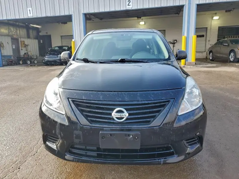 2014 NISSAN VERSA S  