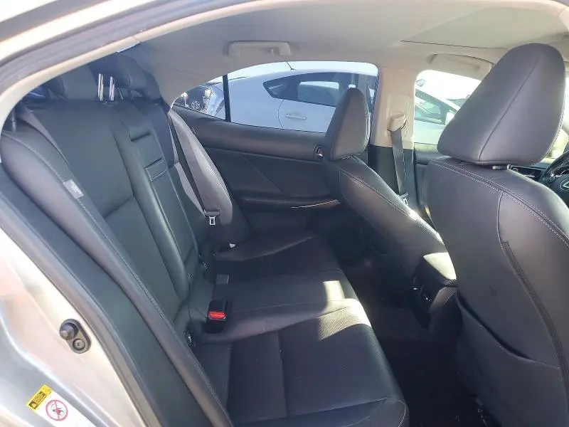 2016 LEXUS IS 200T BASE  