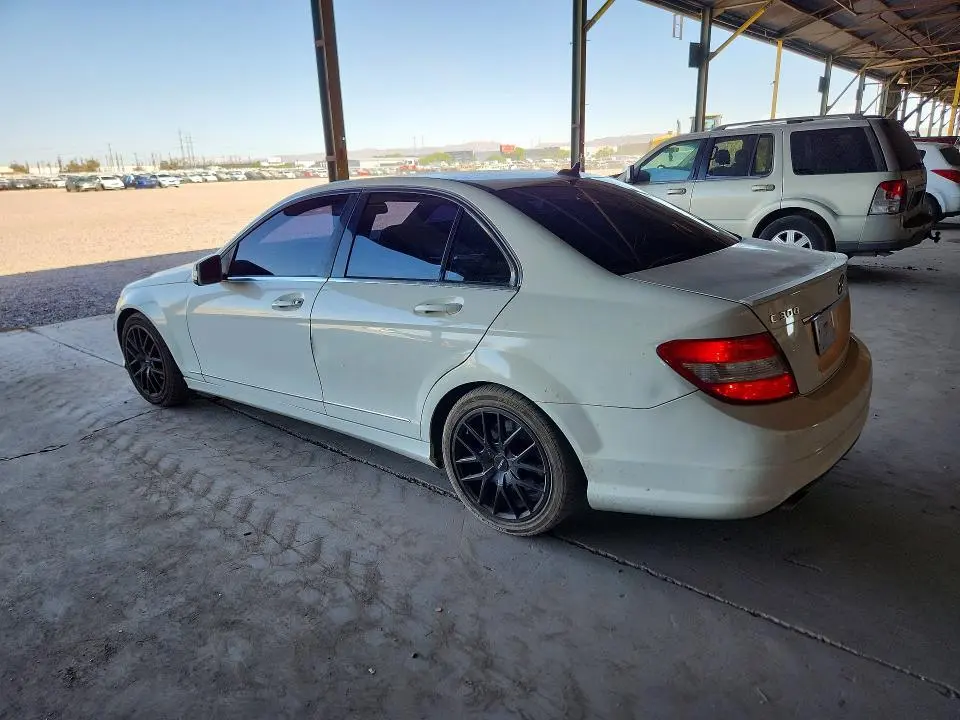 2011 MERCEDES-BENZ C 300  