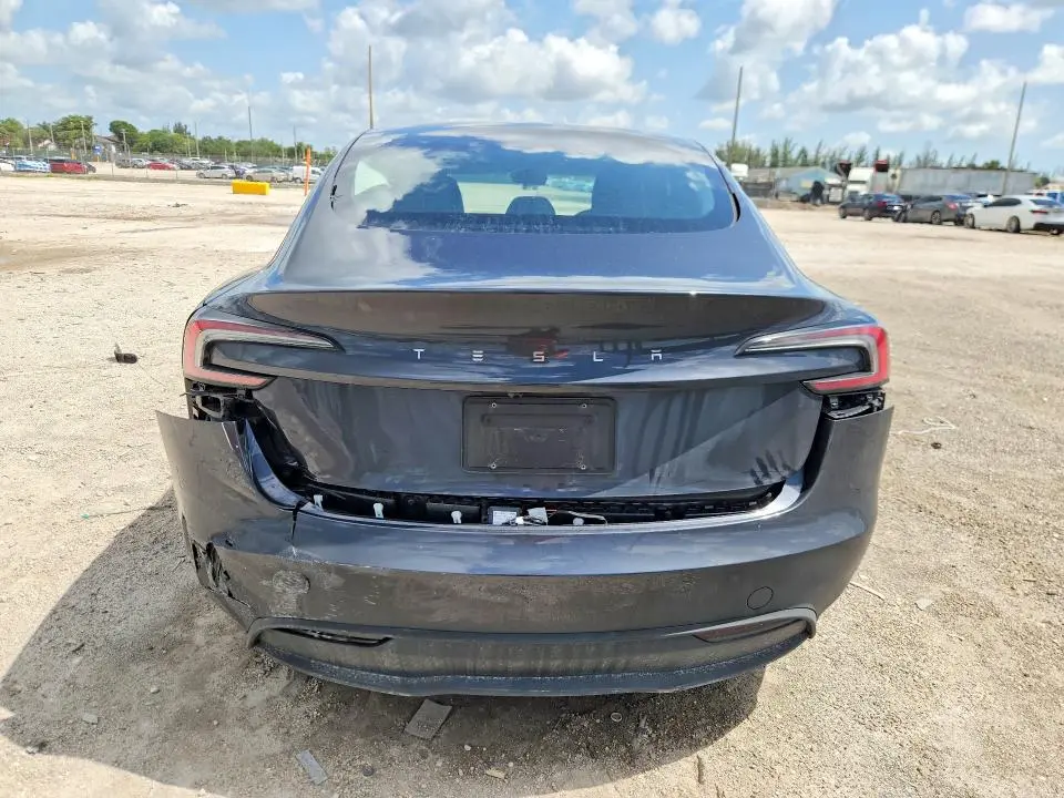 2024 TESLA MODEL 3   