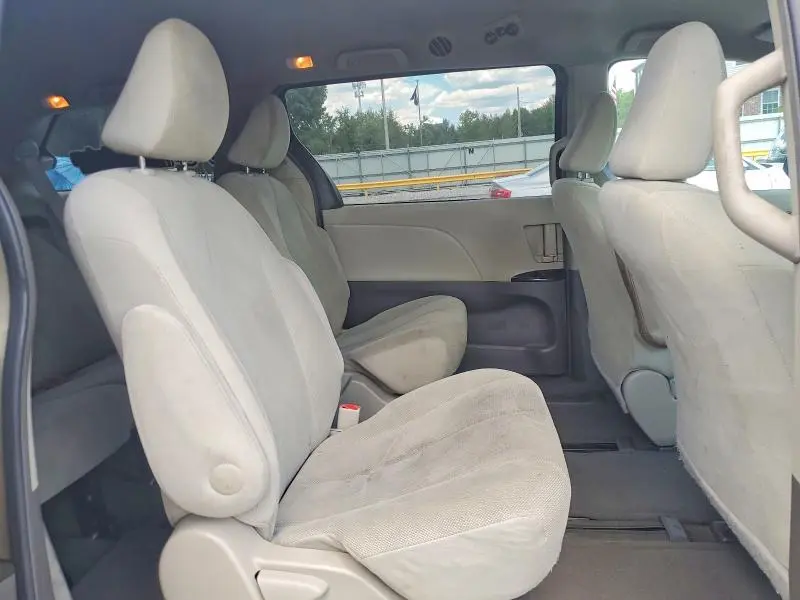 2014 TOYOTA SIENNA L 7-PASSENGER  