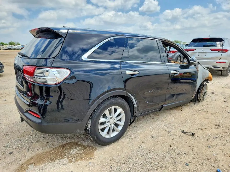 2017 KIA SORENTO L  