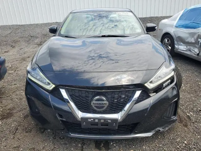 2021 NISSAN MAXIMA SV  