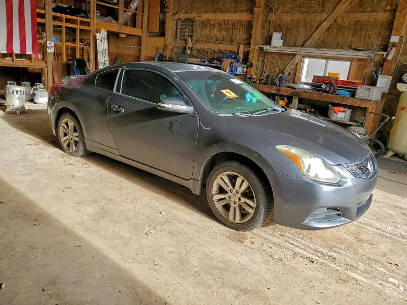 2010 NISSAN ALTIMA S  