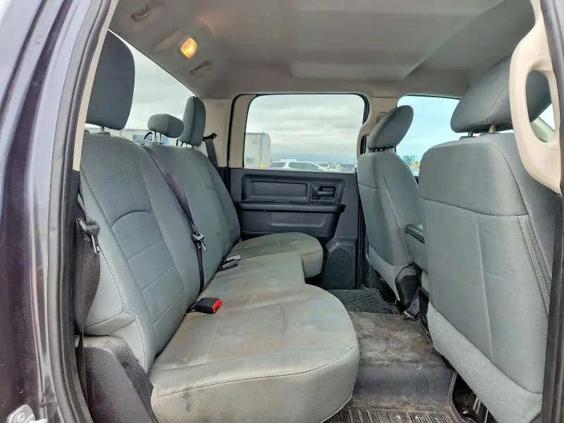 2015 RAM 1500 ST  
