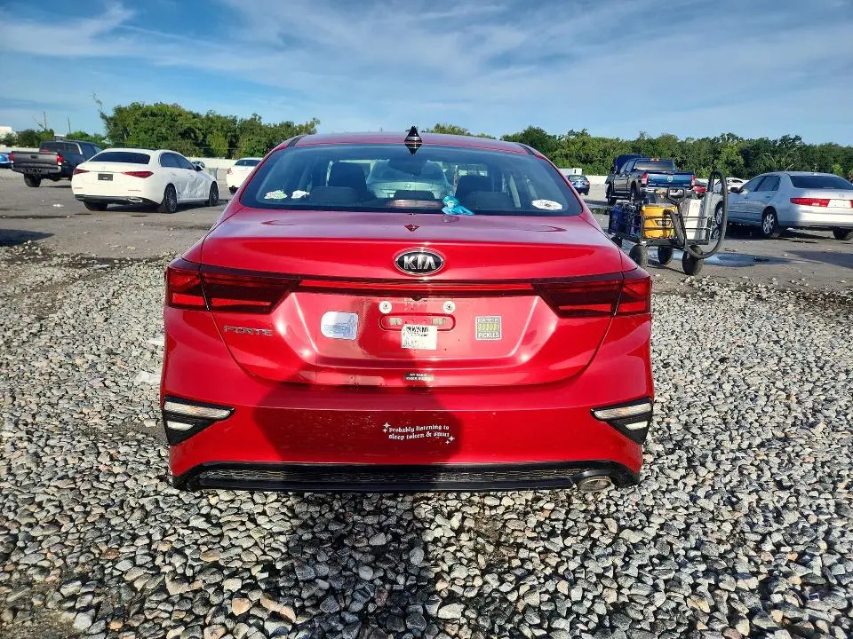 2021 KIA FORTE LXS  