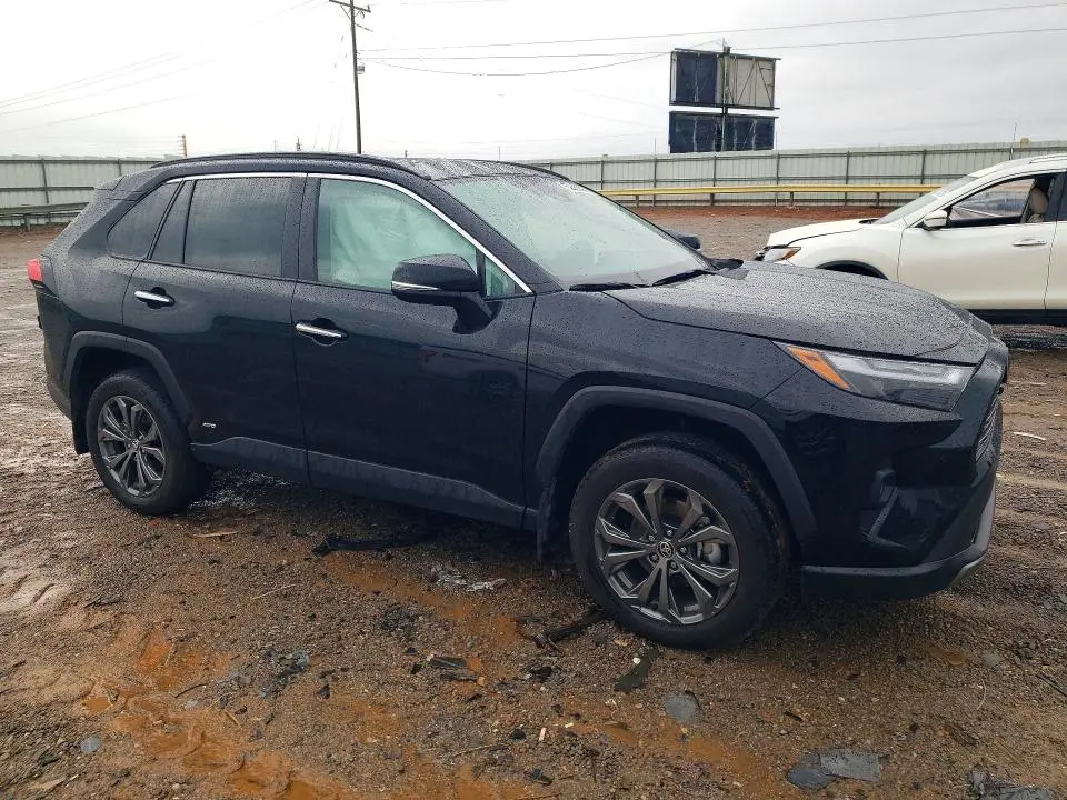 2025 TOYOTA RAV4 LIMITED  