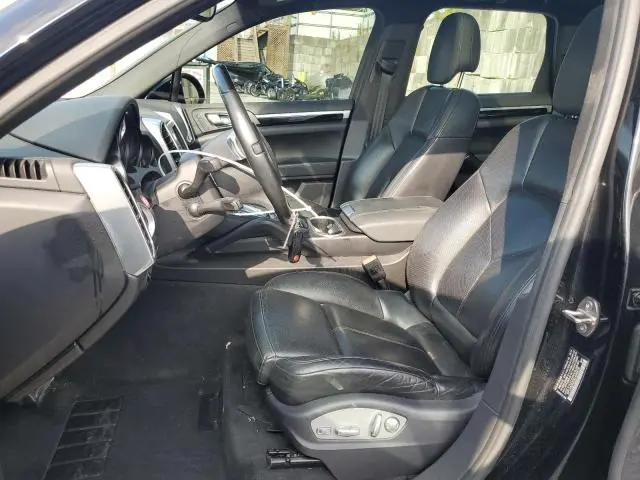 2014 PORSCHE CAYENNE   
