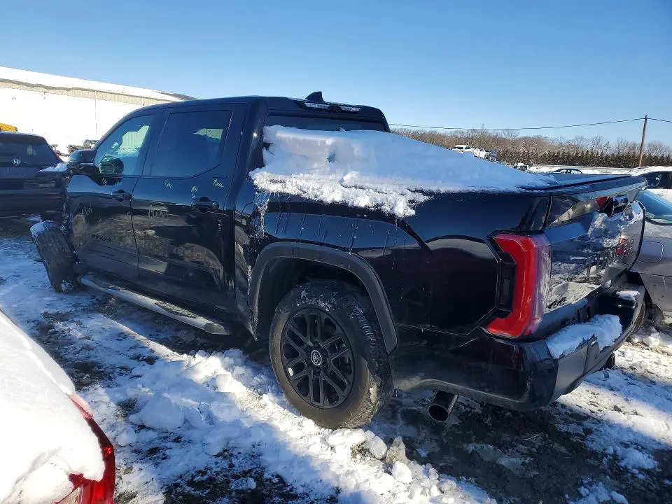 2024 TOYOTA TUNDRA CREWMAX LIMITED  