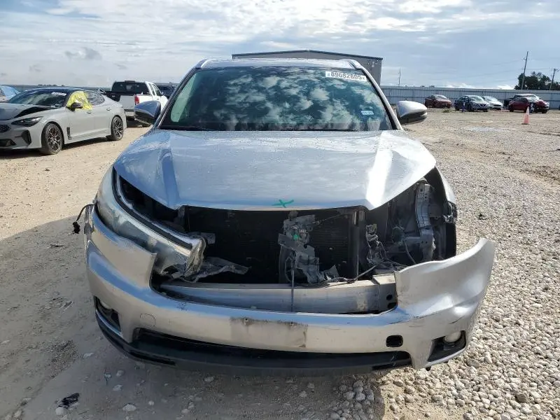 2015 TOYOTA HIGHLANDER XLE  