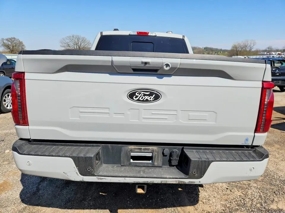 2024 FORD F150 XLT  