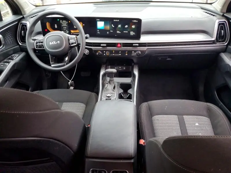 2025 KIA SORENTO LX  