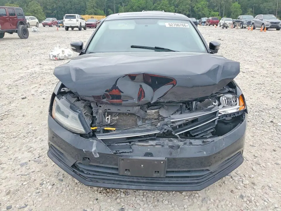 2018 VOLKSWAGEN JETTA SE  