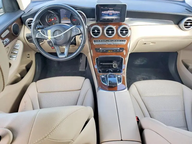 2017 MERCEDES-BENZ GLC 300  