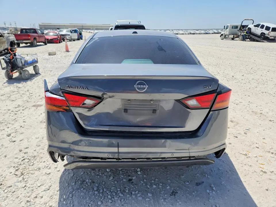 2024 NISSAN ALTIMA SV  