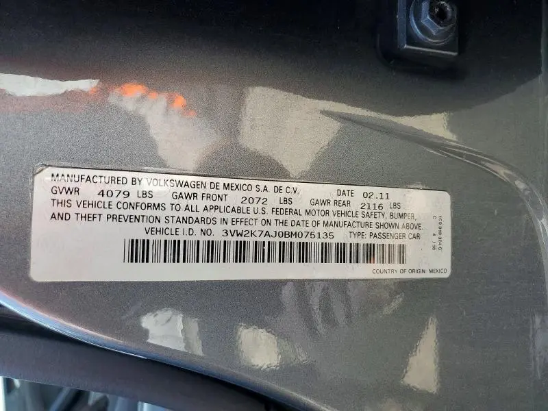 2011 VOLKSWAGEN JETTA BASE  