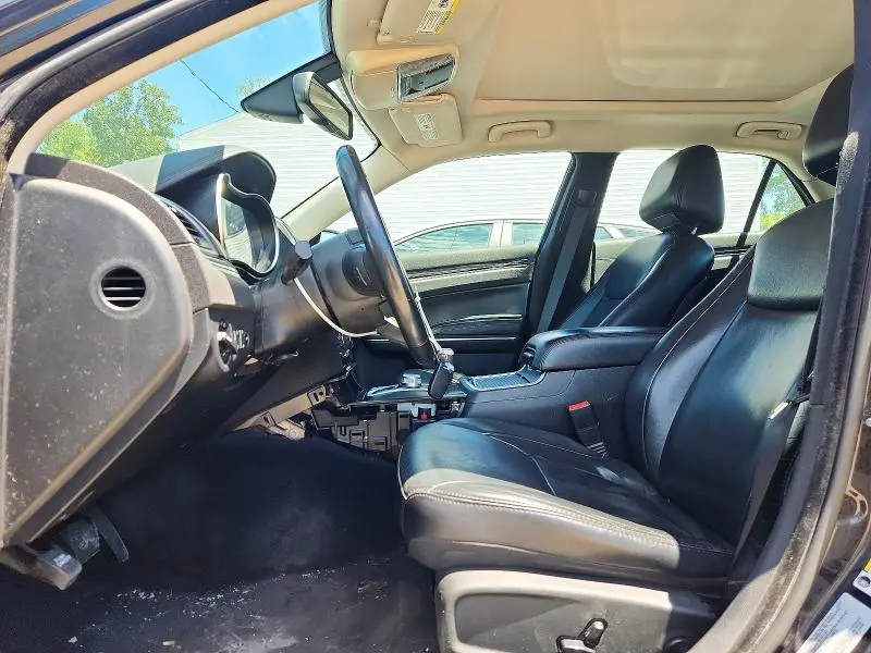 2015 CHRYSLER 300 LIMITED  