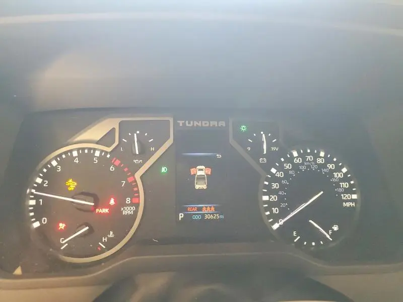 2023 TOYOTA TUNDRA SR5  