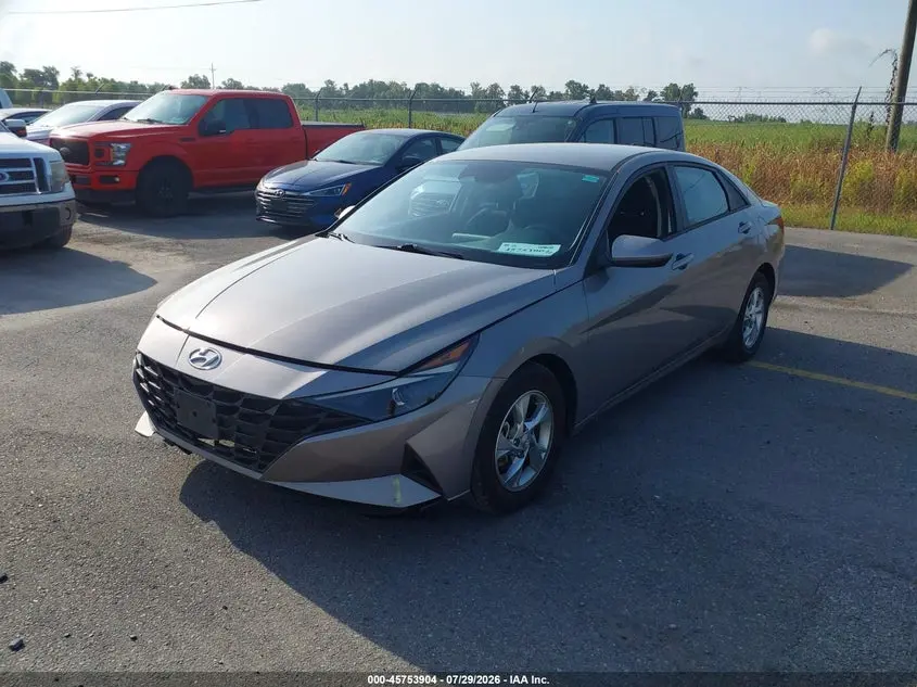 2023 HYUNDAI ELANTRA SE