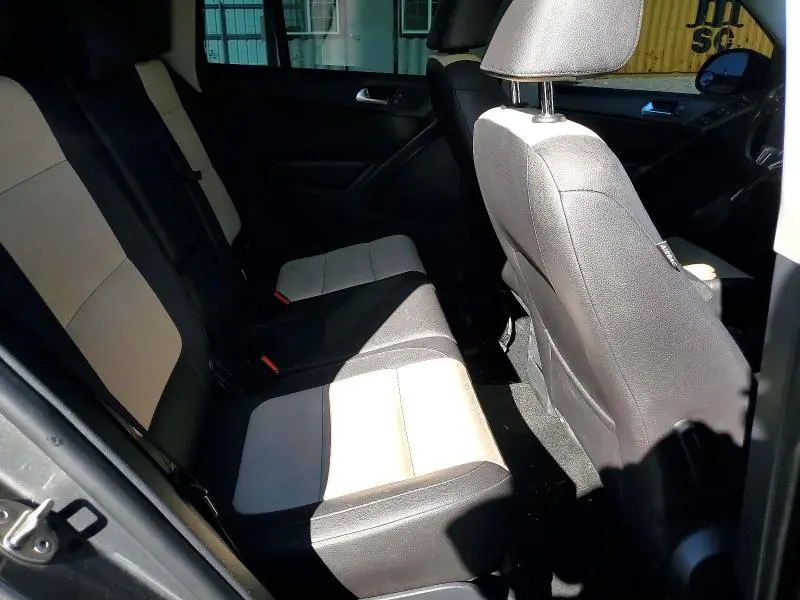 2016 VOLKSWAGEN TIGUAN S  