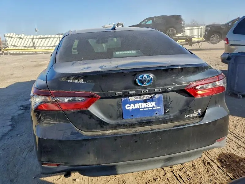 2022 TOYOTA CAMRY LE  