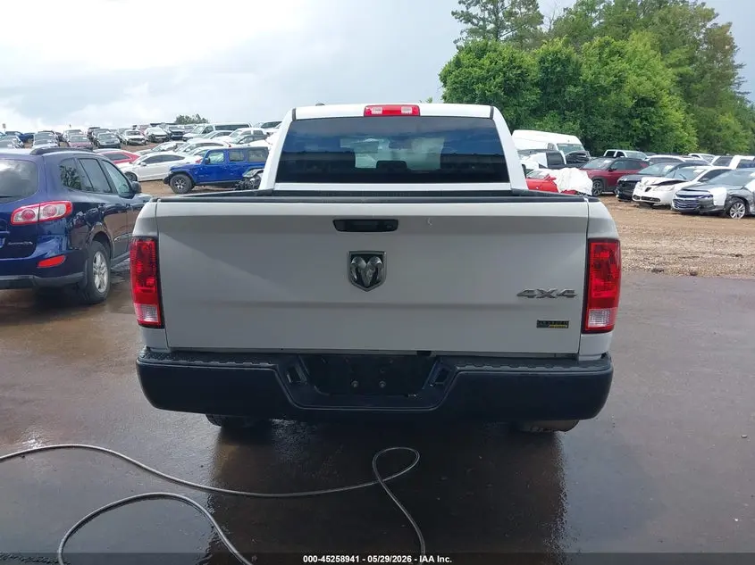 2017 RAM 1500 TRADESMAN  4X4 5'7 BOX