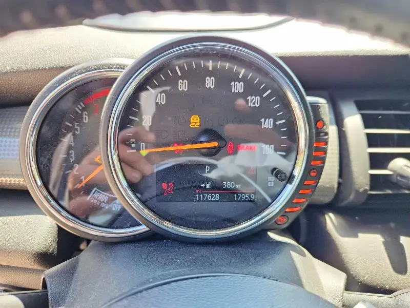 2014 MINI COOPER   