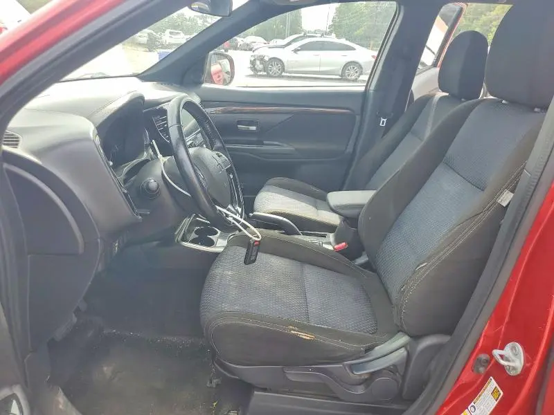 2018 MITSUBISHI OUTLANDER SE  