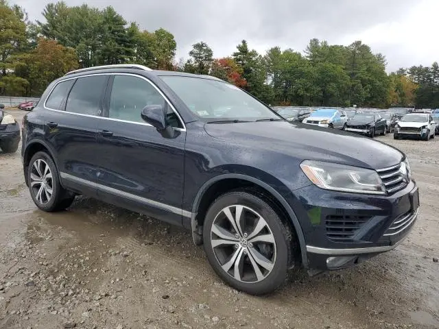 2017 VOLKSWAGEN TOUAREG WOLFSBURG  
