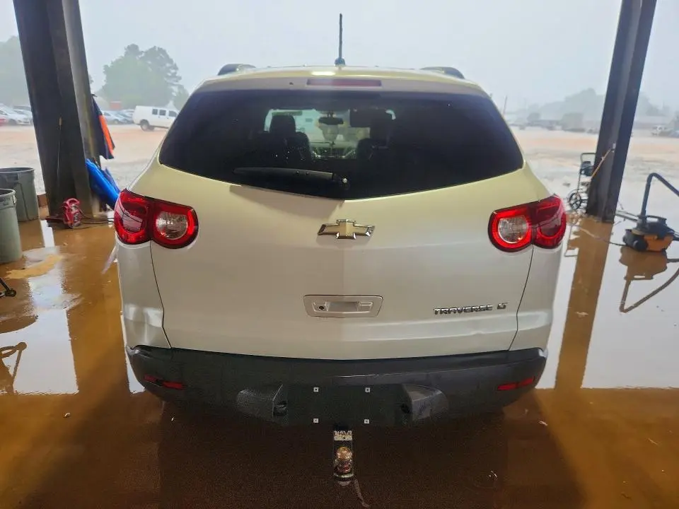 2012 CHEVROLET TRAVERSE LT  
