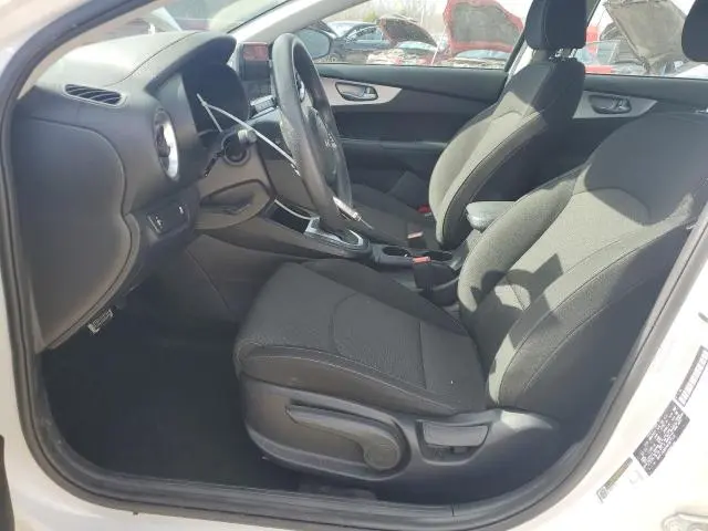 2022 KIA FORTE FE  